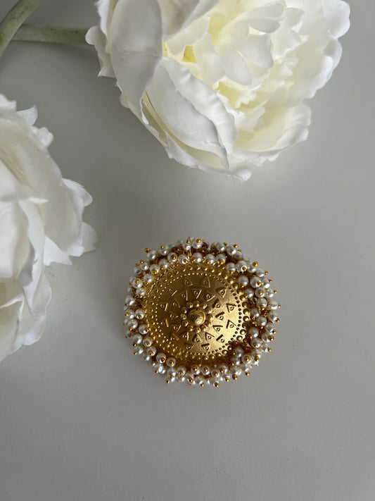 Beautiful matte gold with mofit faux pearl adjustable ring