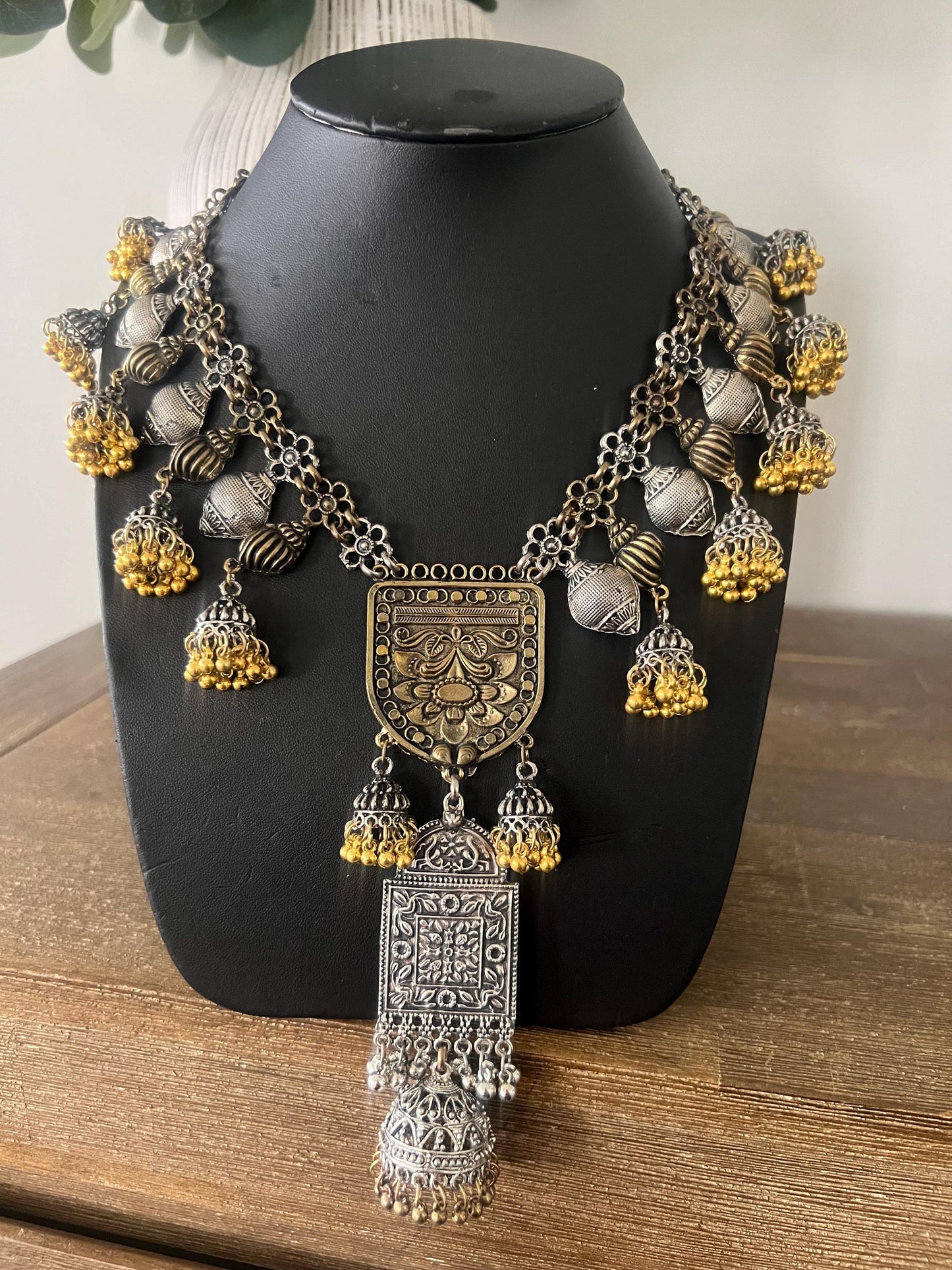 vintage two-tone silver gold antique adjustable designer necklace