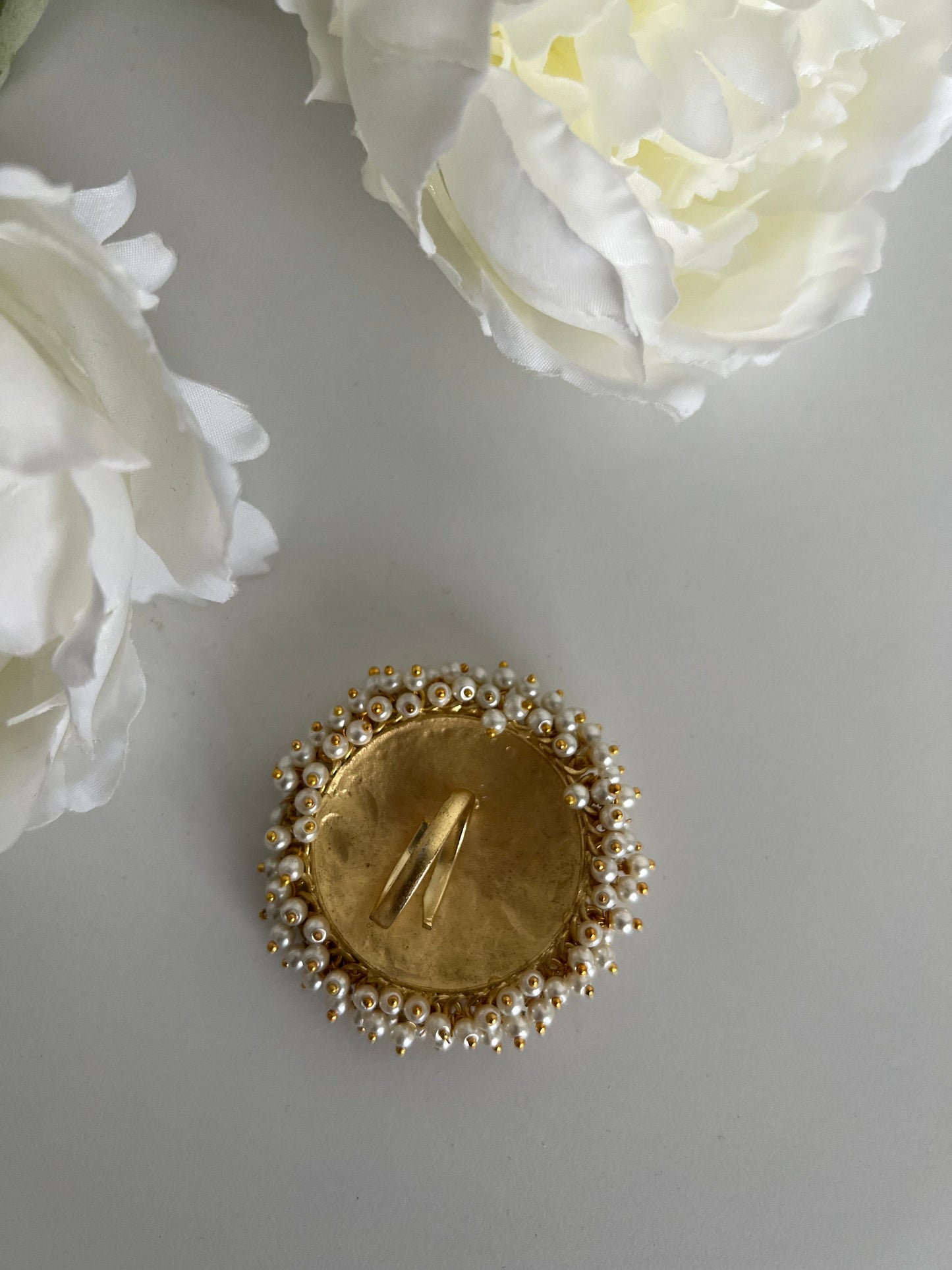 Beautiful matte gold with mofit faux pearl adjustable ring