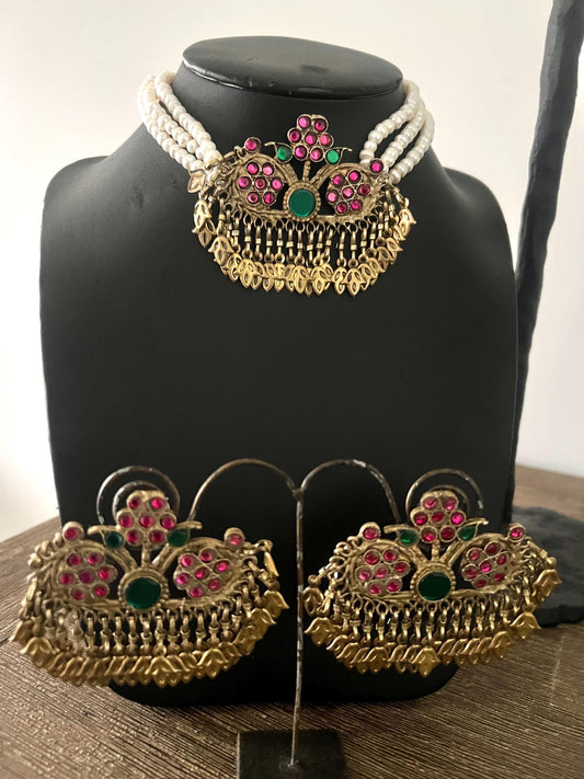 Antique brass tribal style choker  pendant with green and pink rhinestone  faux pearl and earring set
